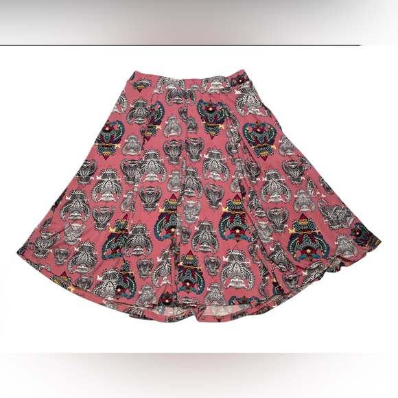 LulaRoe: Skeleton Key Pattern Swing Skirt - Picture 15 of 17